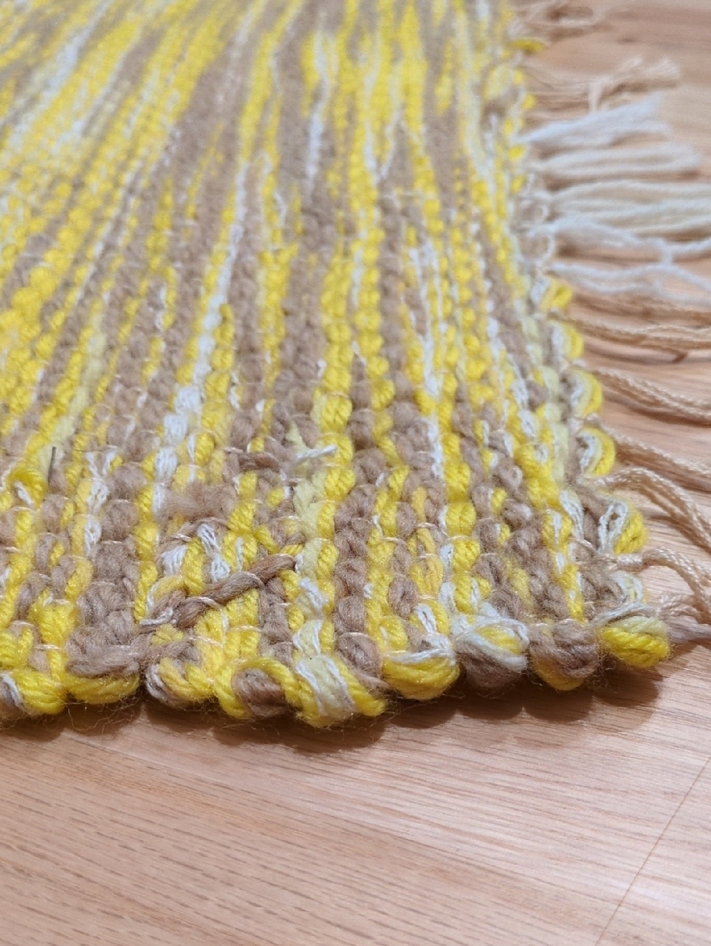 Handmade wool Rug - Picture 3 of 5